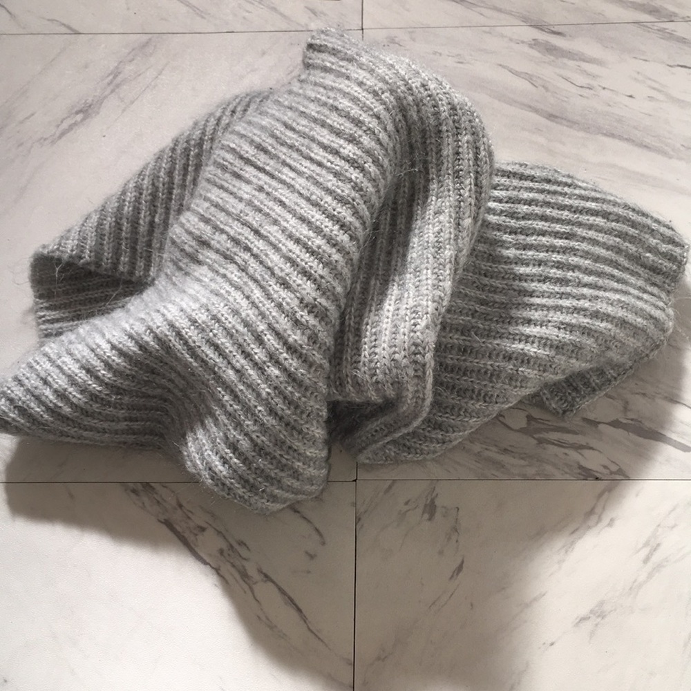 H&M Neck Warmer